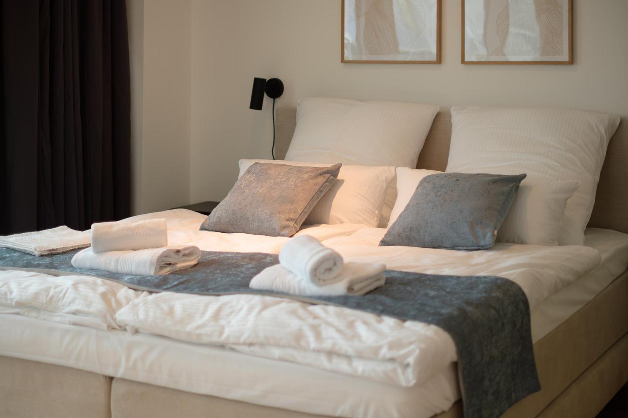 Come2Stay Hafencity - Marco Polo Tower 함브루크 외부 사진