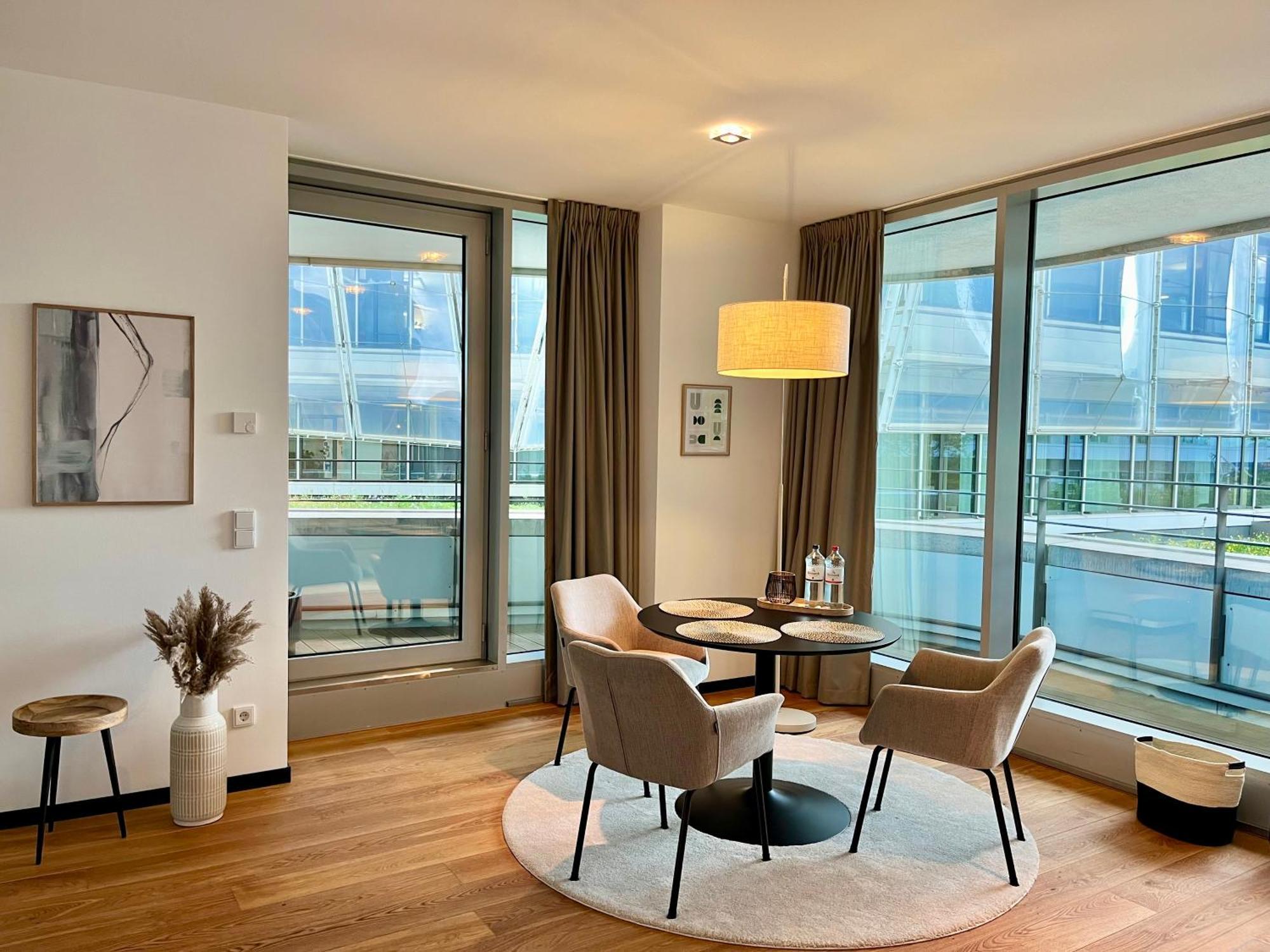 Come2Stay Hafencity - Marco Polo Tower 함브루크 외부 사진
